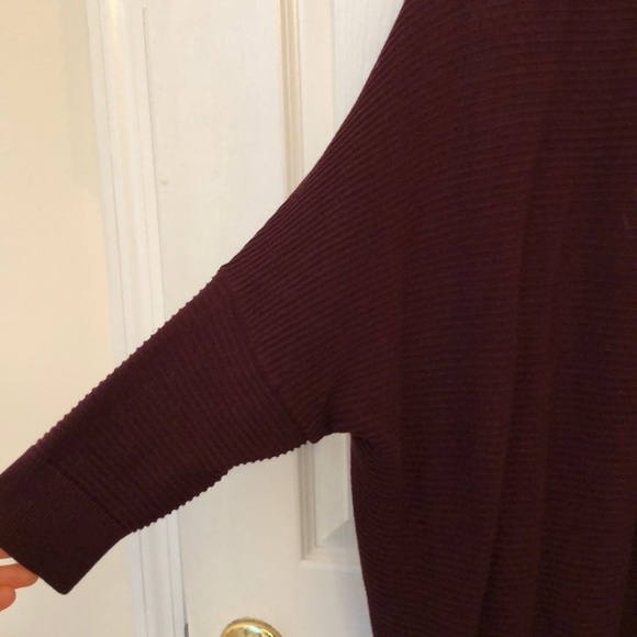 Express burgundy cocoon cardigan - Picture 4 of 6